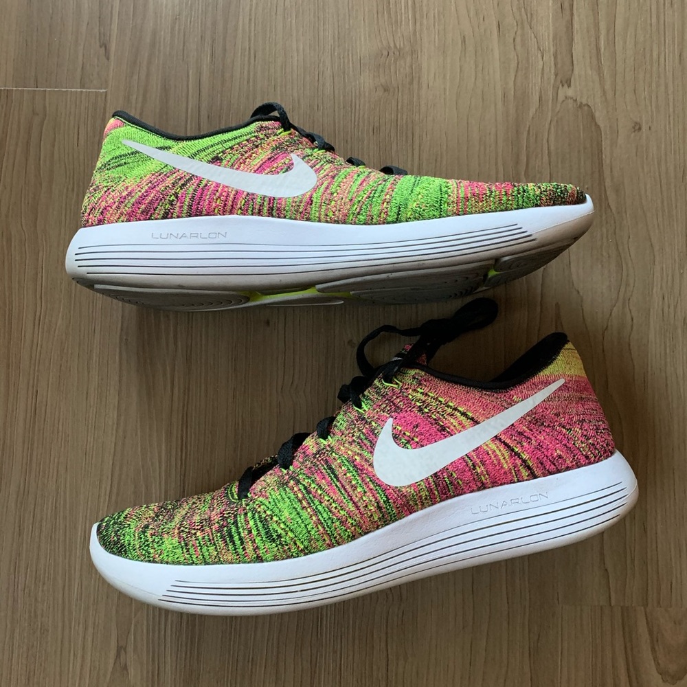 Nike Lunarepic Flyknit Low Running Shoes